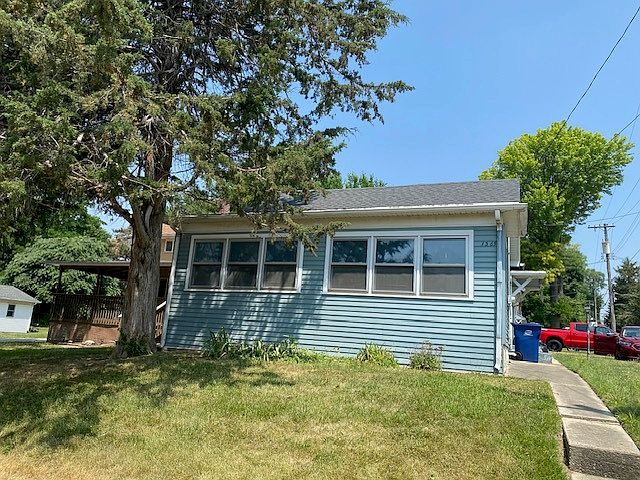 2nd image of 1365 6th St