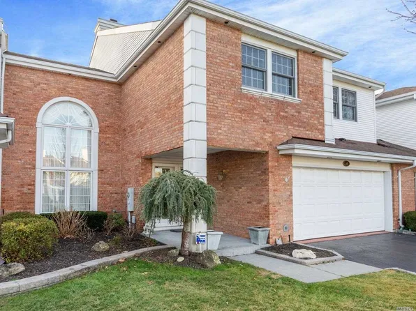 50 Hamlet Dr, Commack, NY 11725