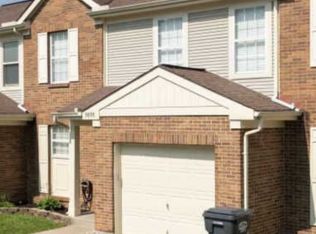 1691 Val Court Dr, Burlington, KY 41005