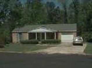 520 Camelot Dr, Athens, GA 30606