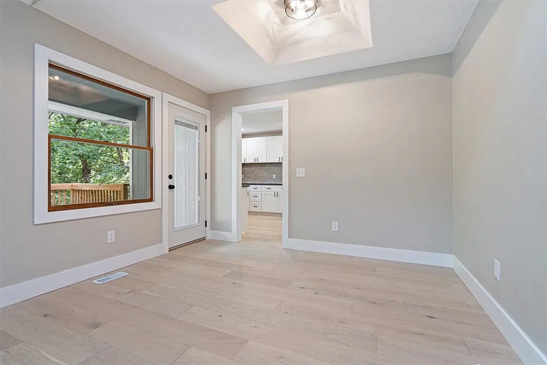 2 bed, 2.0 bath, 1587 sqft, $2,000 — Photo 4