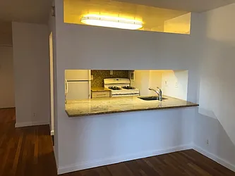 Rented by Michael W Gunzburg, LREB