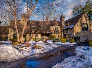 1779 Berkshire Rd, Gates Mills, OH 44040