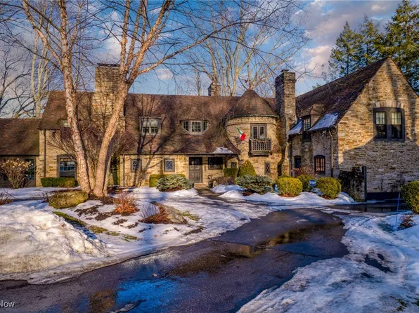 1779 Berkshire Rd, Gates Mills, OH 44040