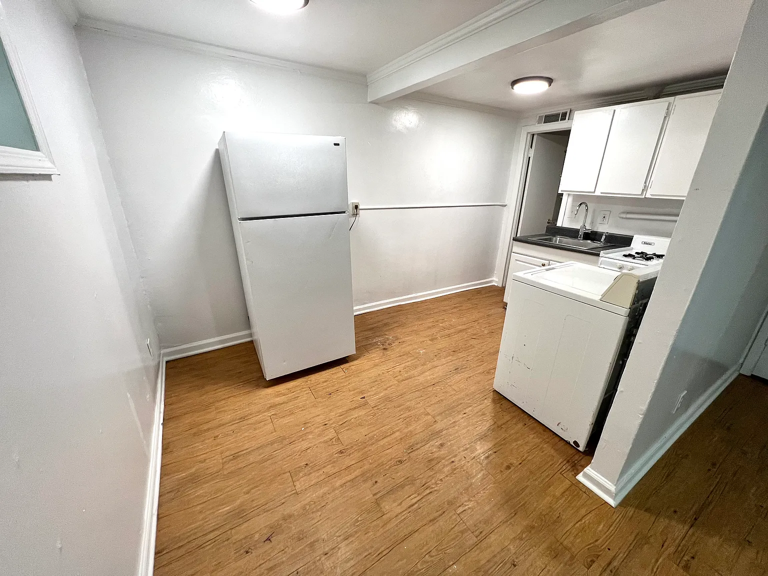 1 bed, 722 sqft, $1,295 — Photo 2