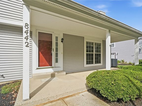 4th image of 8442 McEwen Rd