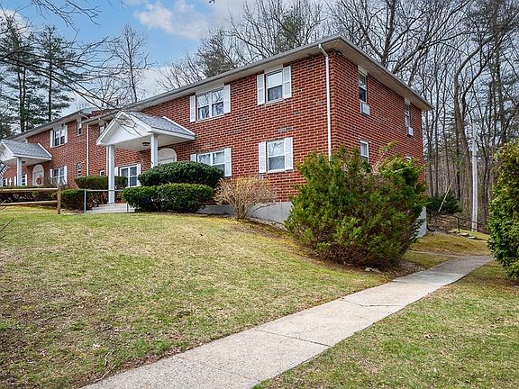2nd image of 120 Litchfield Pines Dr APT D