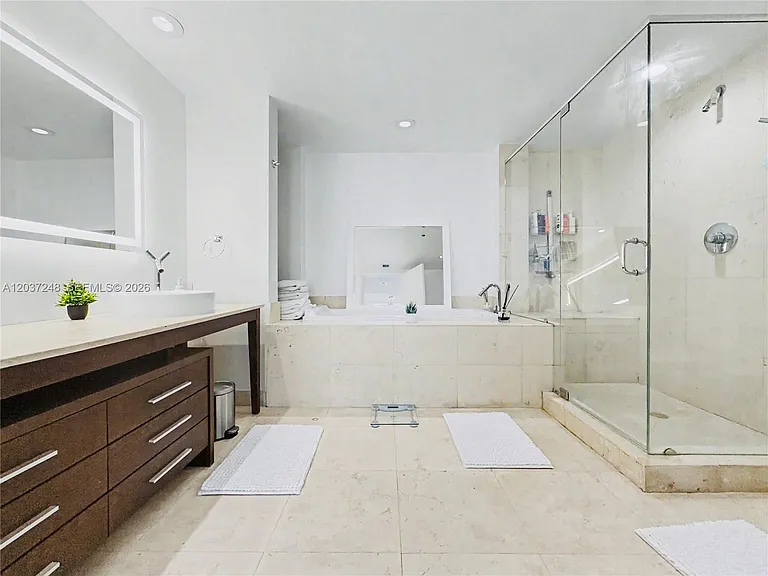 465 Brickell Ave #1605 — Photo 18