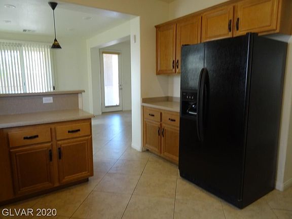 4th image of 10093 Chestnut Wood Ave