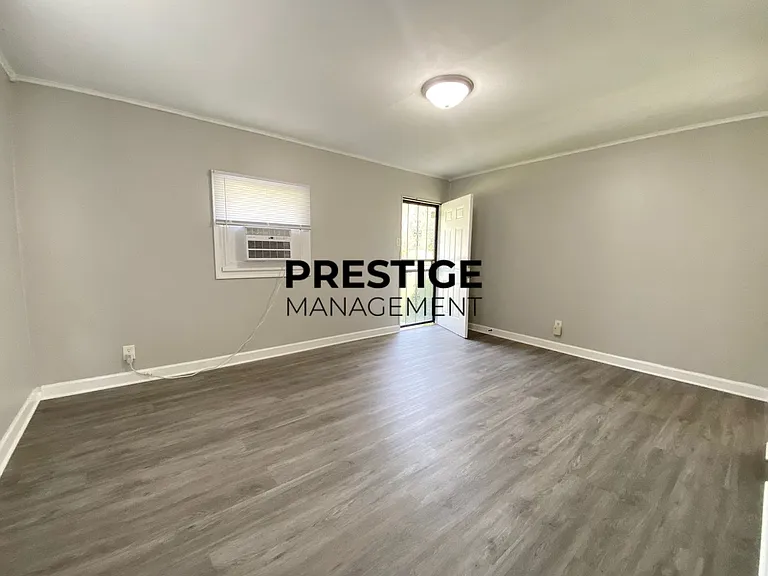 4053 Polk St — Photo 4