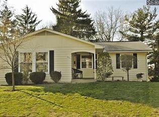 2156 Mayfield Rd, Cuyahoga Falls, OH 44221