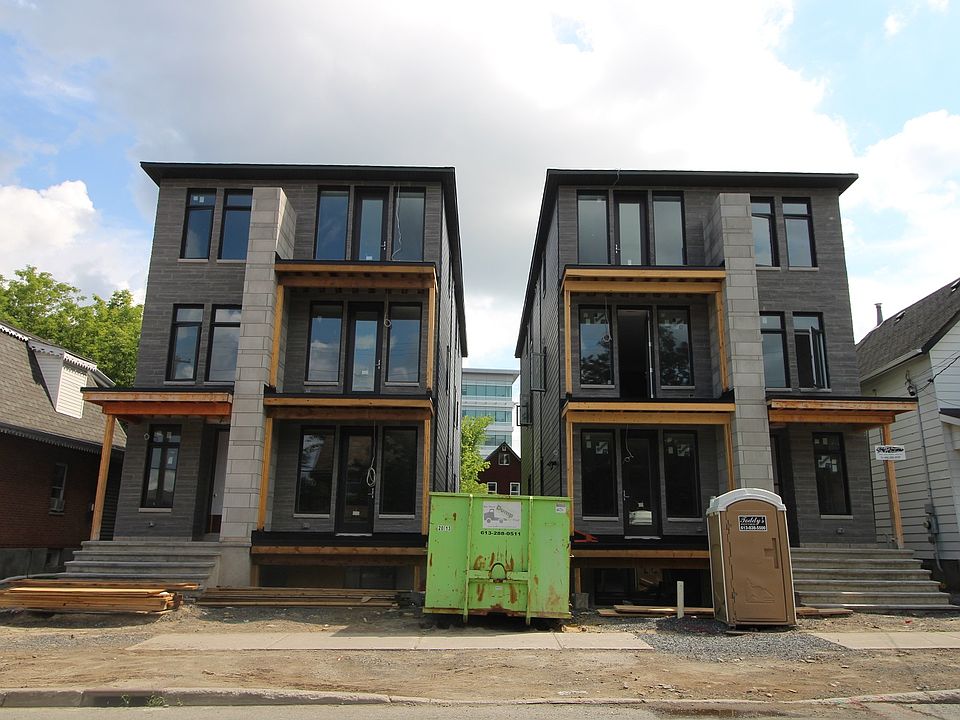 1st image of 343 Tweedsmuir Ave #1523375