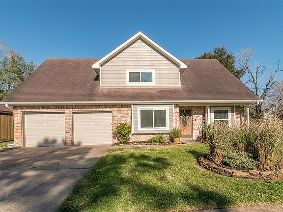 2nd image of 15823 Bougainvilla Ln