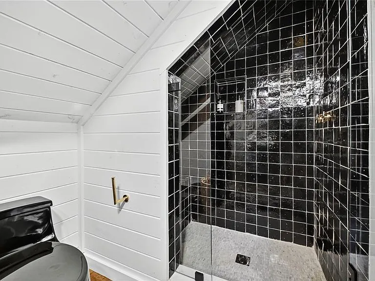 545 Chestnut Rdg — Photo 24