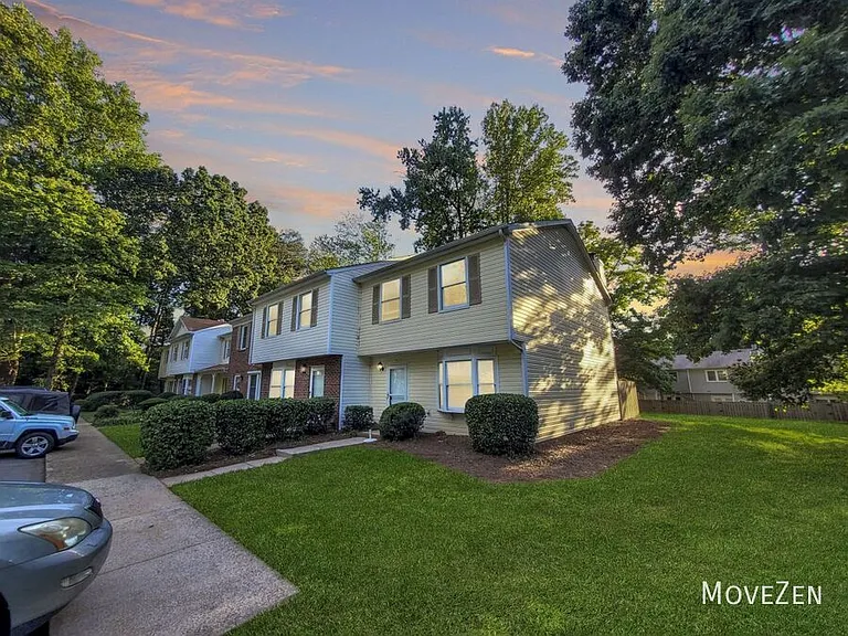 4233 Baylor St — Photo 3
