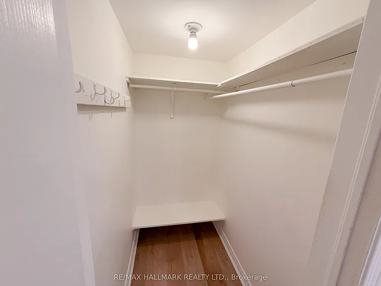 338 Demaine Cres — Photo 11