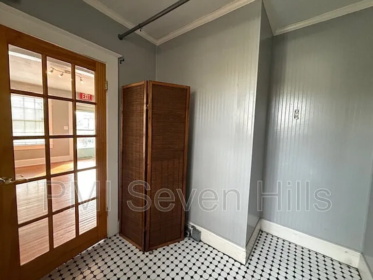 1350 N Gadsden St #B — Photo 8