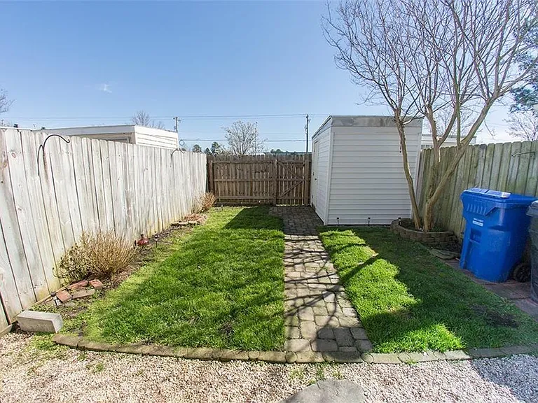 1240 White Birch Ln — Photo 14