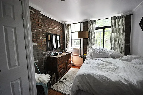 Rented by REAL New York | media 8