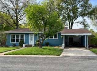 2113 Easy St, Highland, IL 62249