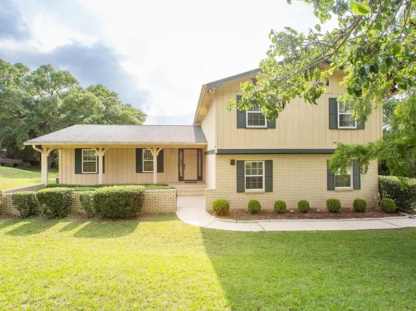 3726 Wicklow Cir, Tallahassee, FL 32309