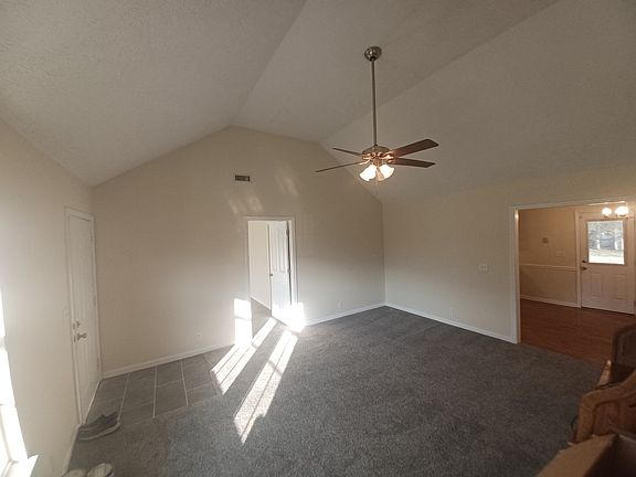 4th image of 142 Barley Dr