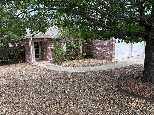 21638 Longwood Photo 1