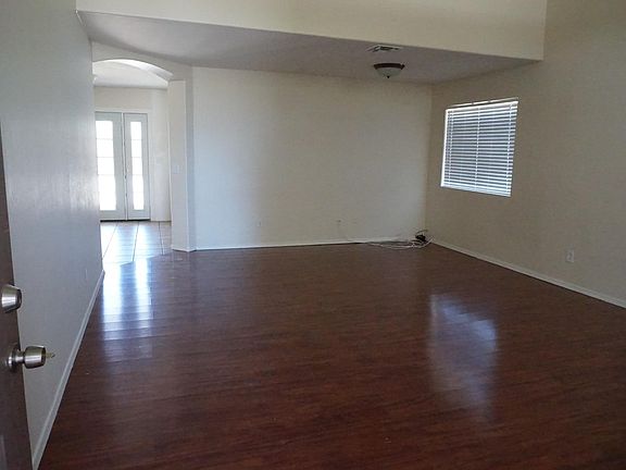 2nd image of 1450 E 12th Pl