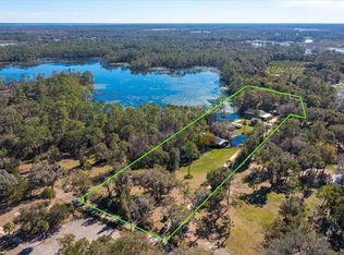 605 Cemetery Rd, Geneva, FL 32732