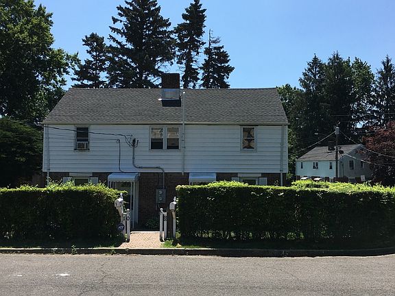 2nd image of 8 High Ridge Dr