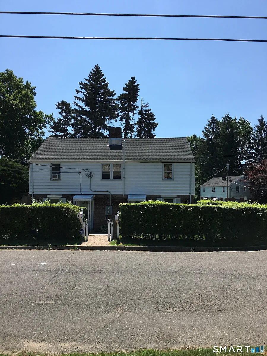 Building Photo - 8 High Ridge Dr