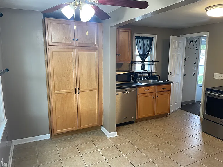 165 Boncroft Dr #1 — Photo 3