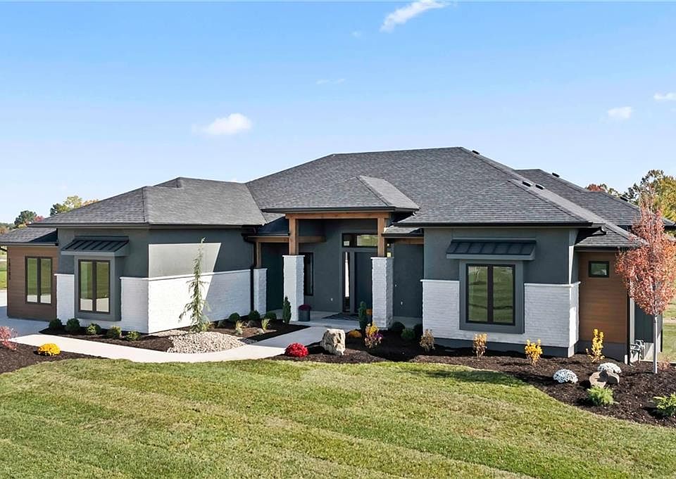 1st image of 19103 Bella Terra Rd