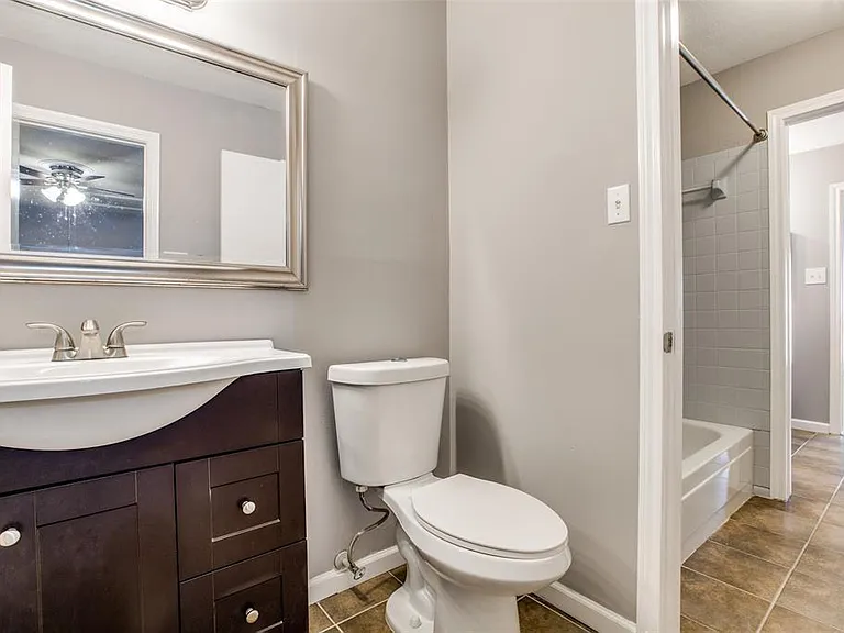 2103 Place Rebecca Ln #D4 — Photo 30