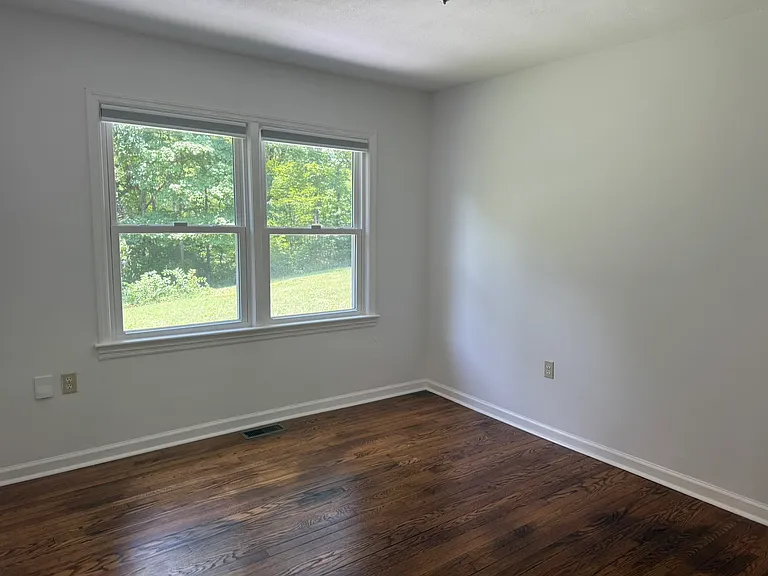 319 Beechwood Dr — Photo 14