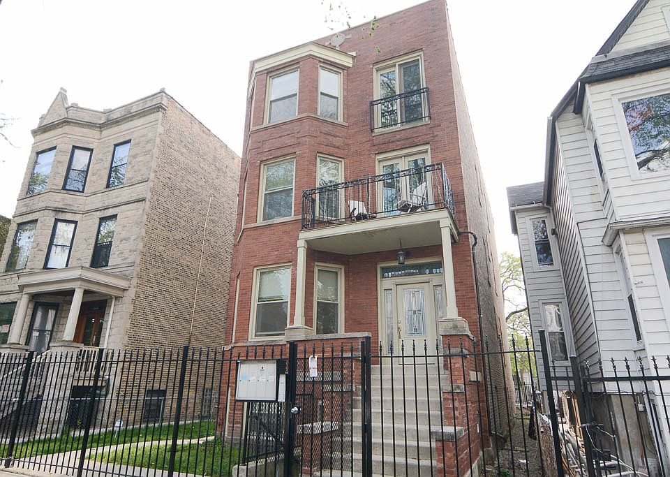 1st image of 2724 N Monticello Ave #2