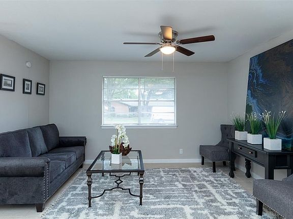 5th image of 1317 Kiowa Dr