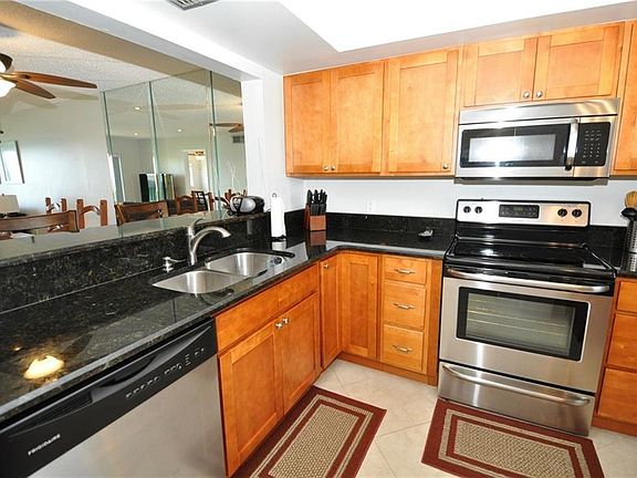 3rd image of 7420 S Ocean Dr APT 312C