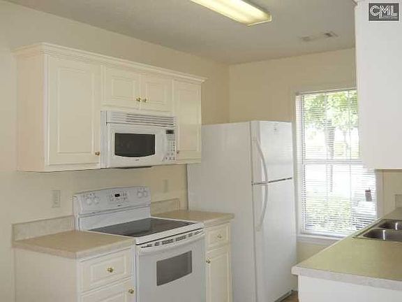 4th image of 222 Philmont Dr