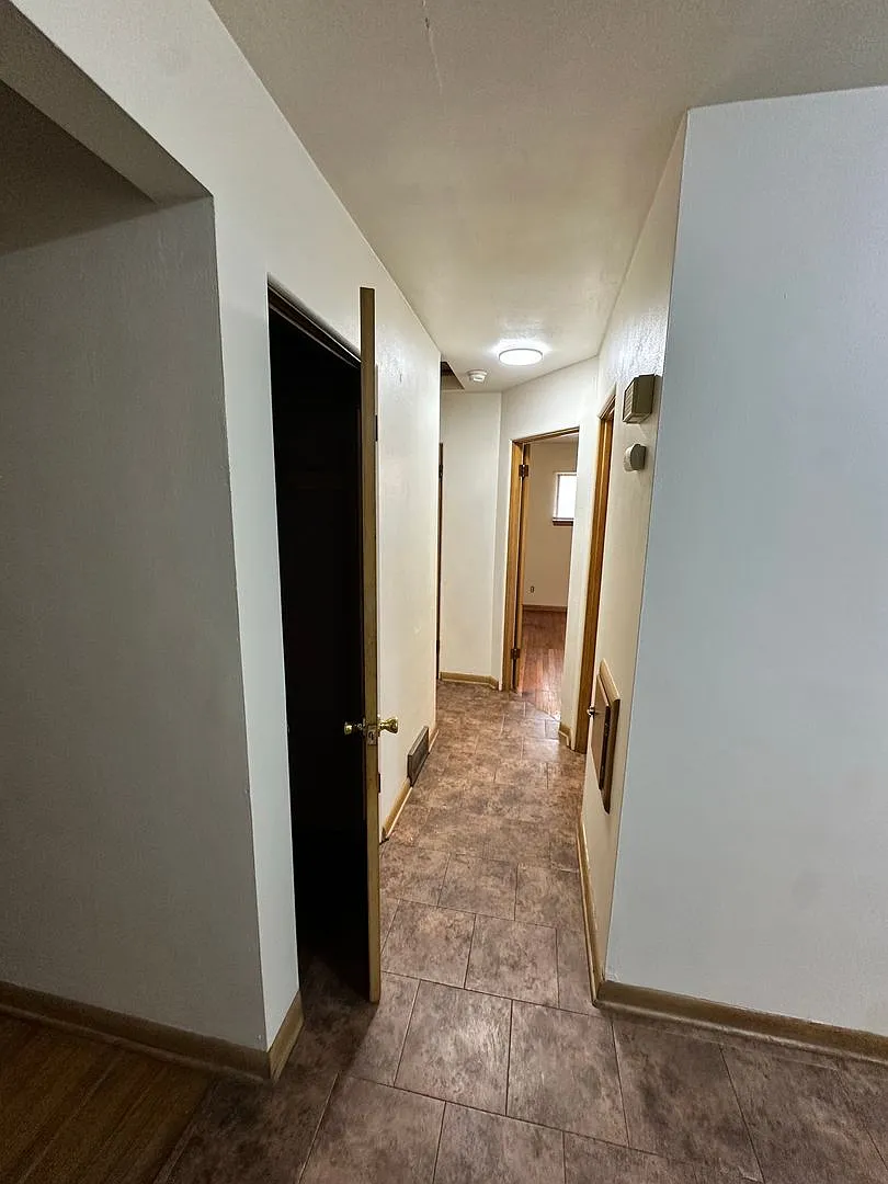 Charming & Updated 3-Bedroom Single-Family Home in Milwaukee! — Photo 4