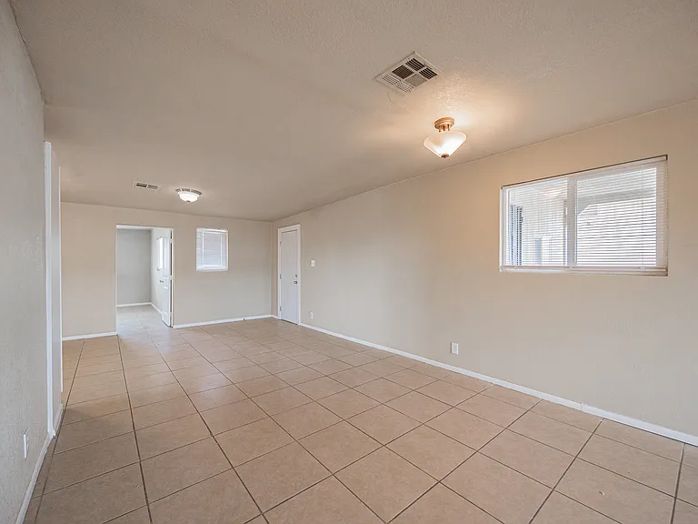 2062 E Nancy Ln — Photo 9
