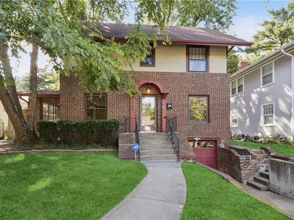 5540 Holmes St, Kansas City, MO 64110