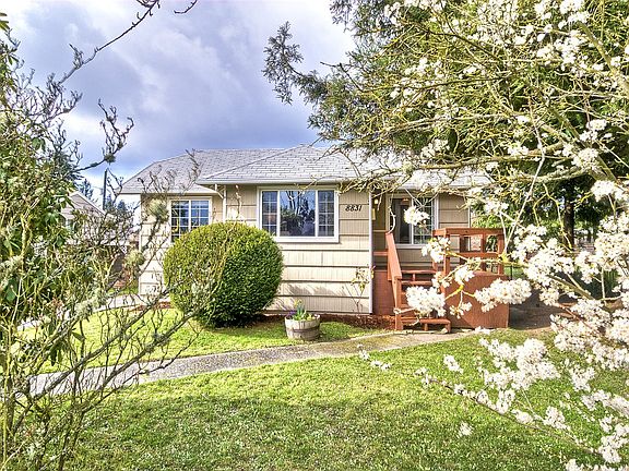 1925 Craftsman refreshed for Spring