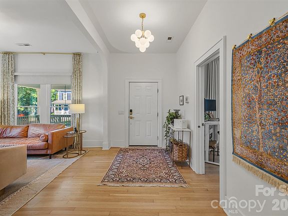 3rd image of 1816 Umstead St