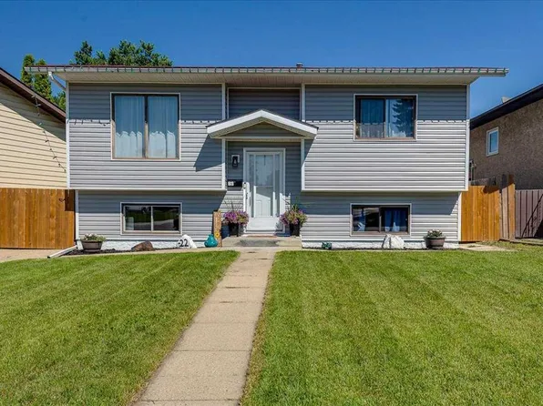 22 S Greenham Dr, Red Deer, AB T4P 2X4
