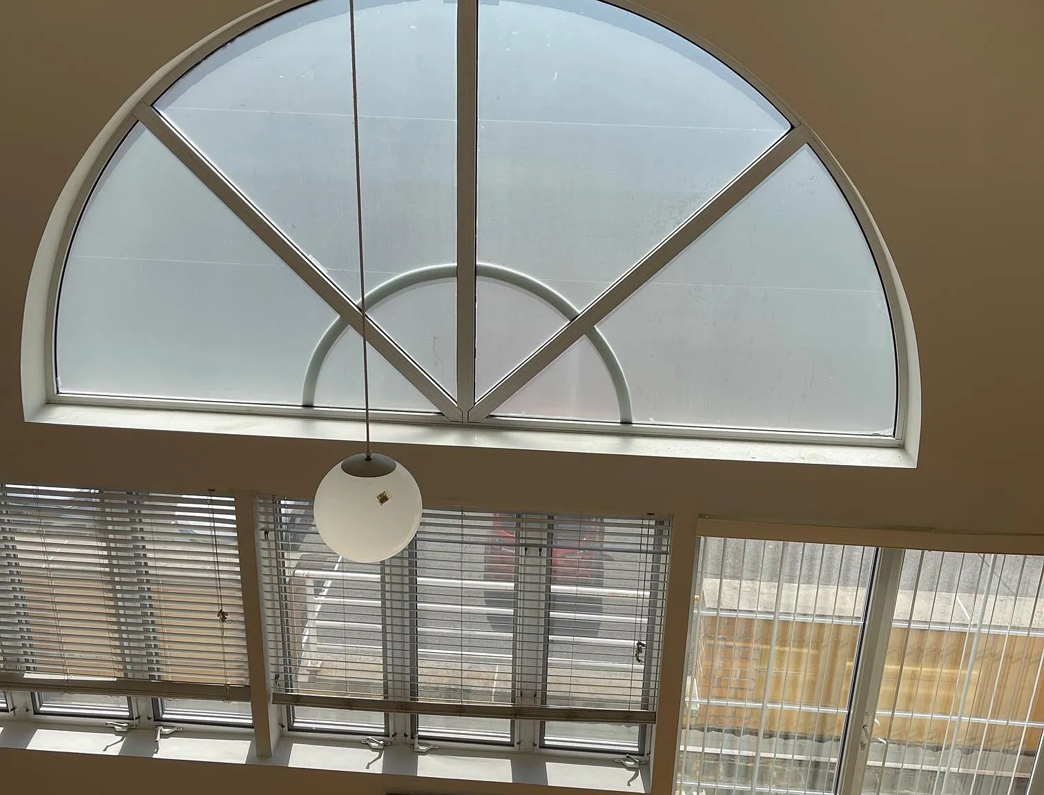 3 bed, $3,200 — Photo 3