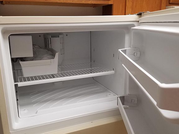 ice maker refrigerator