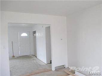 2nd image of 321 E Missouri Ave