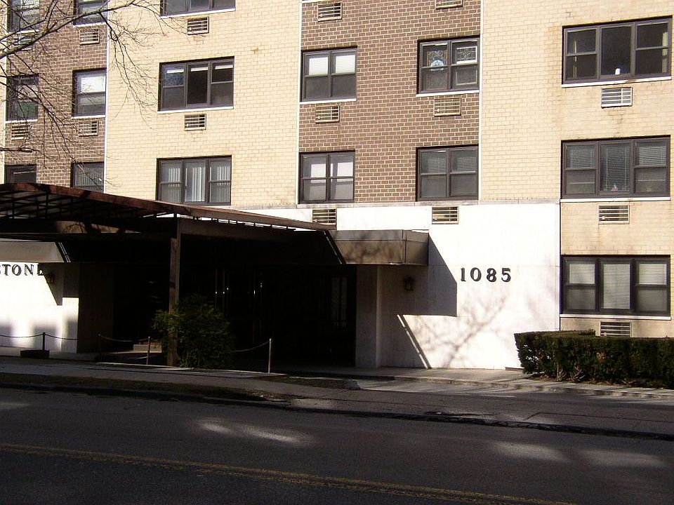 1st image of 1085 Warburton Ave APT 408