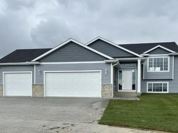 610 10th St NW, Kasson, MN 55944